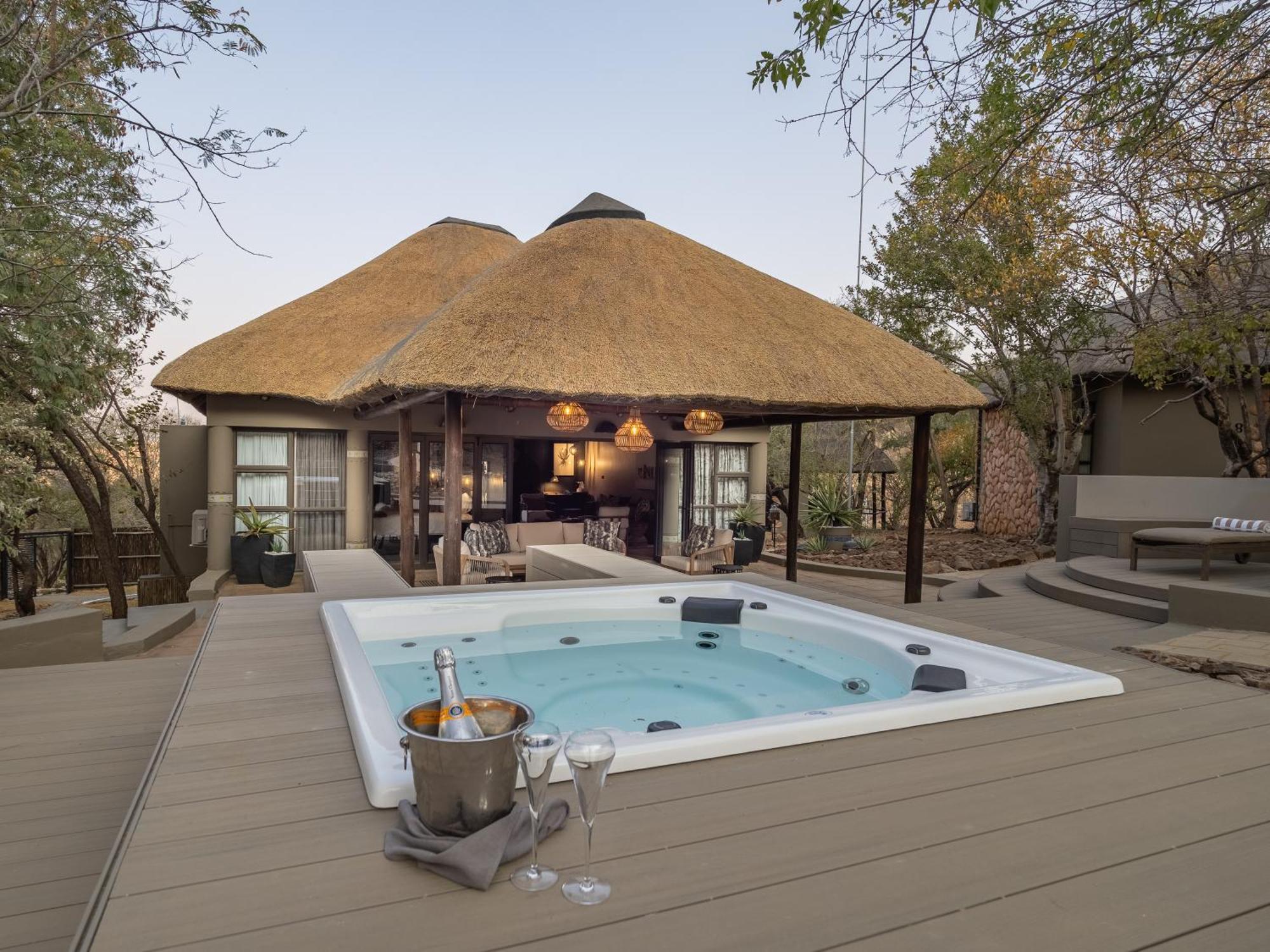 Ivory Tree Game Lodge พีลาเนสเบิร์ก ภายนอก รูปภาพ