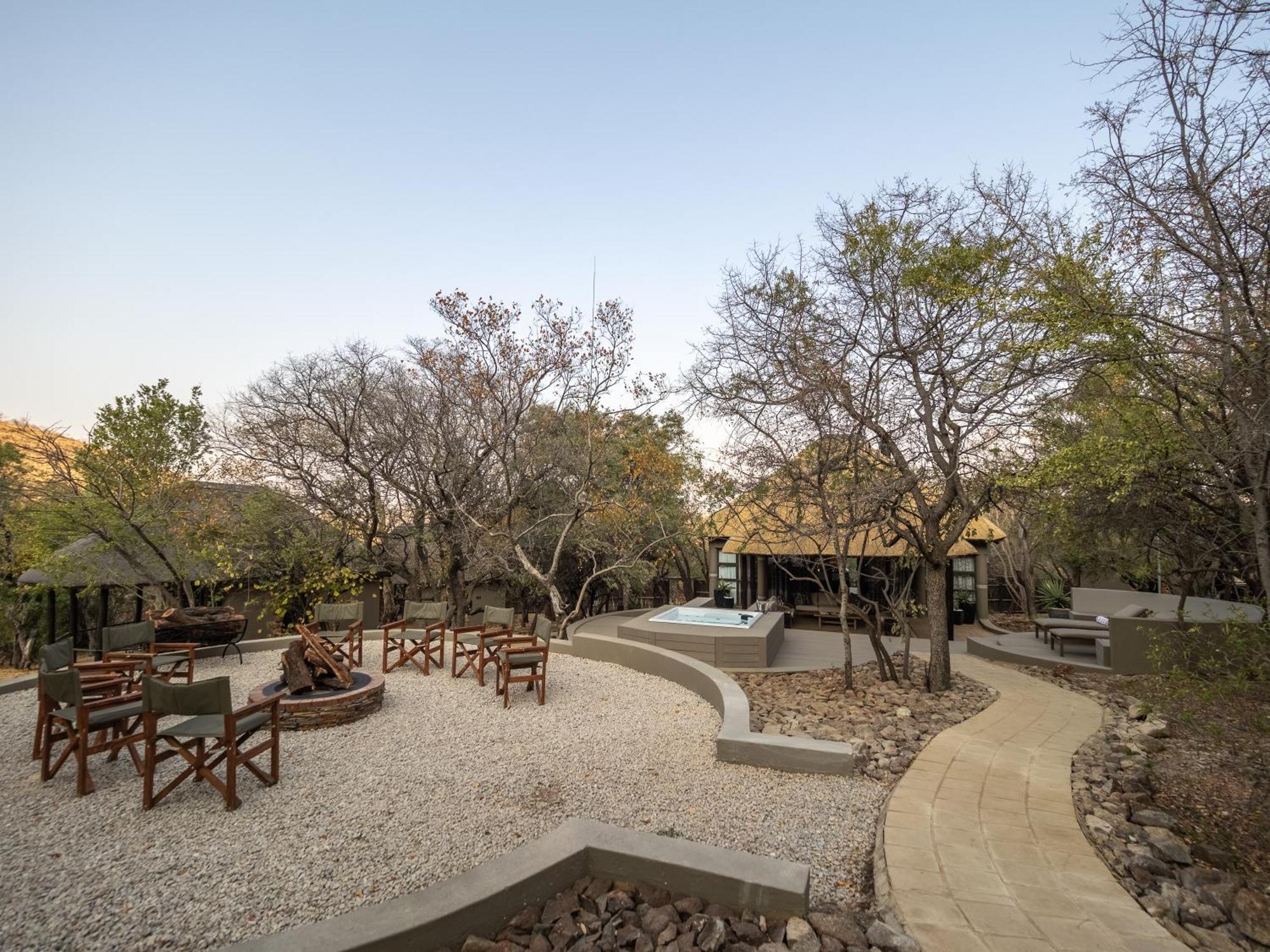 Ivory Tree Game Lodge พีลาเนสเบิร์ก ภายนอก รูปภาพ