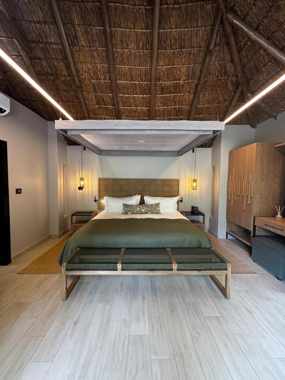 Ivory Tree Game Lodge พีลาเนสเบิร์ก ภายนอก รูปภาพ